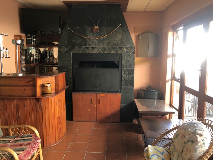 4 Bedroom Property for Sale in Gustrouw Western Cape
